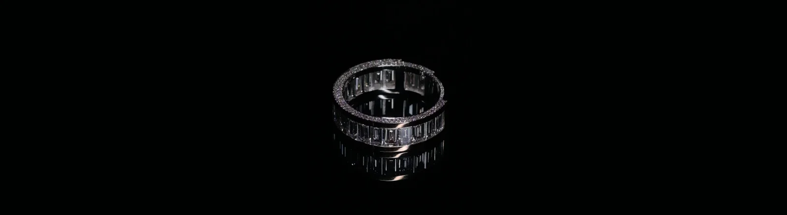 Diamonds ring alvaro larrosa furest